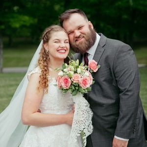 Meet your Posher, Laura